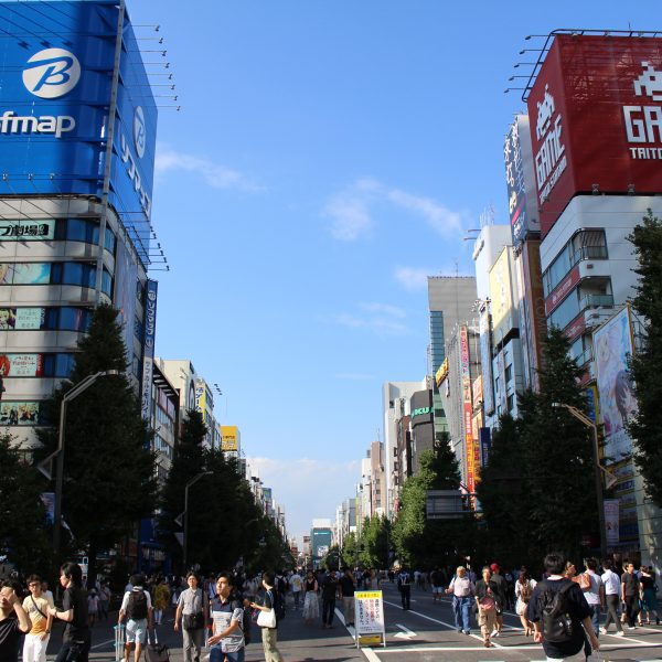 秋葉原の歩行者天国2の写真